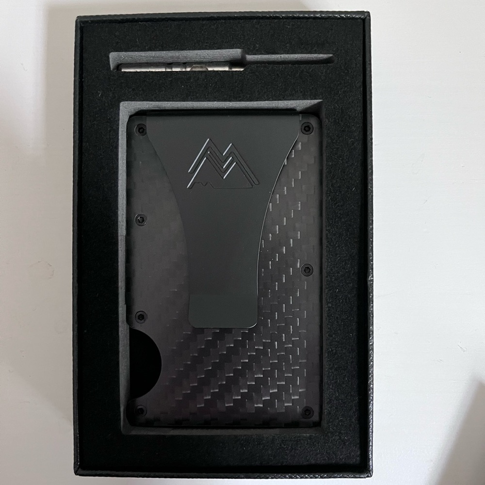 Mountain Voyage Slim Minimalist Men’s Wallet RFID Protection